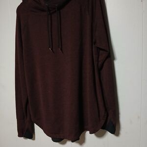 Unbranded ladies long sleeve burgundy hoodie.  Size 2X